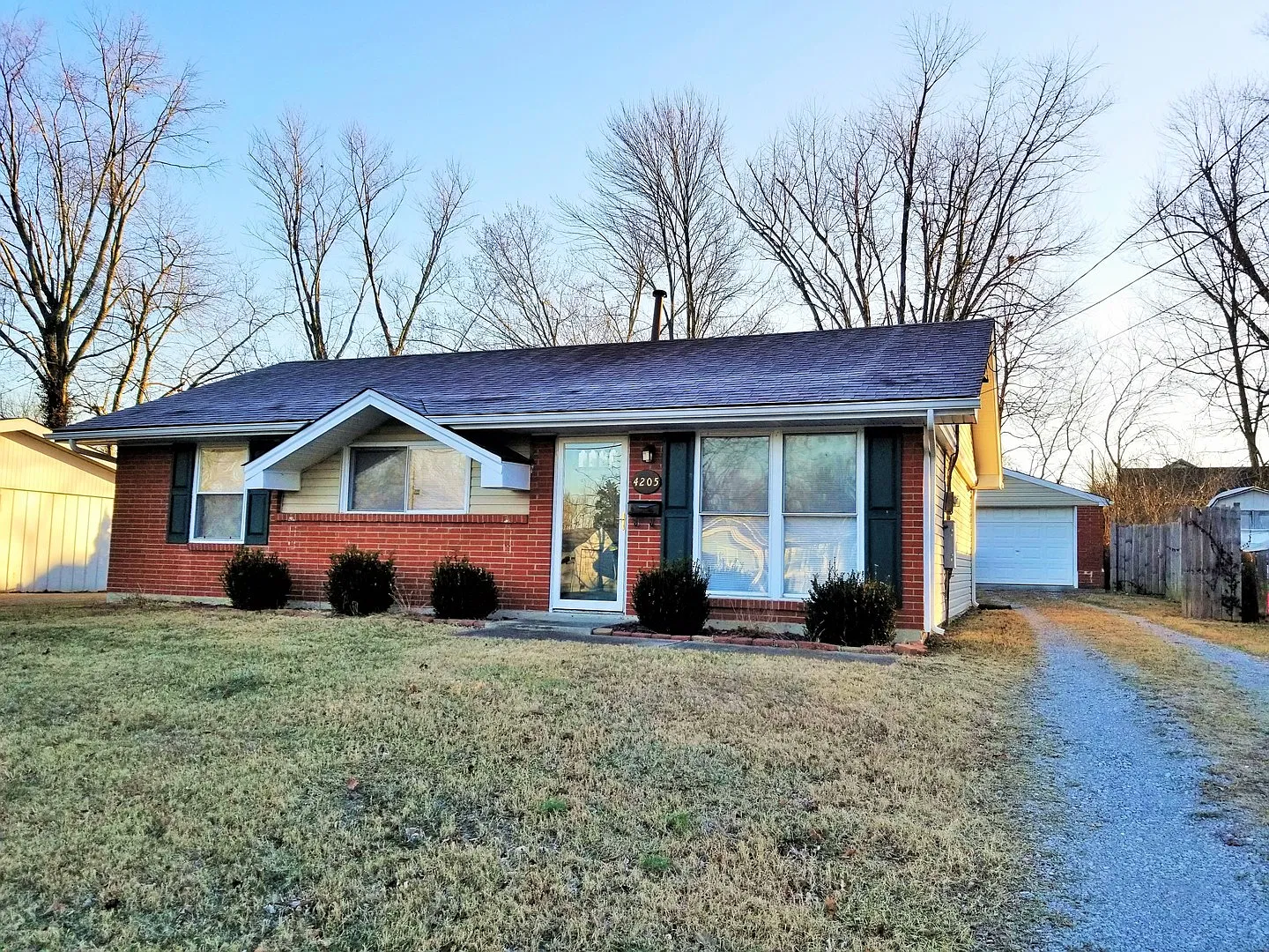 Check Out This Open, Ranch Home with 3 Bedrooms,1 Bath in Jeffersontown! — Photo 2