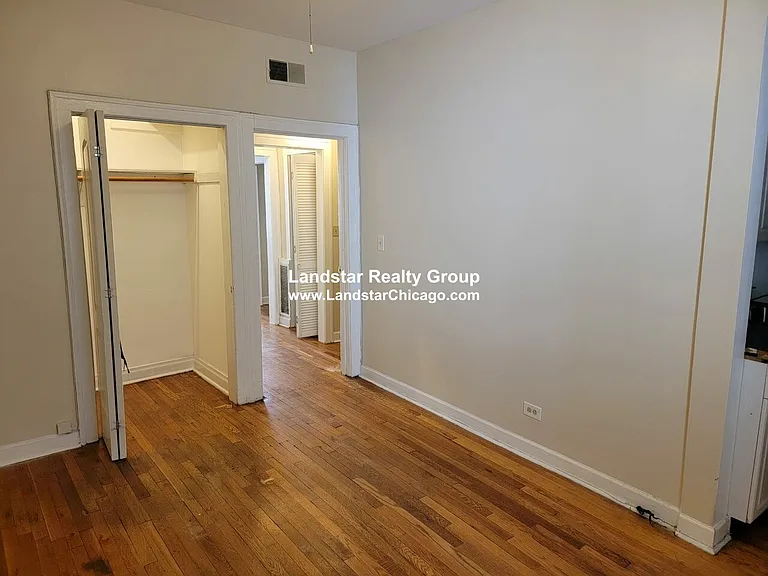 2405 W Wilson Ave #2 — Photo 9