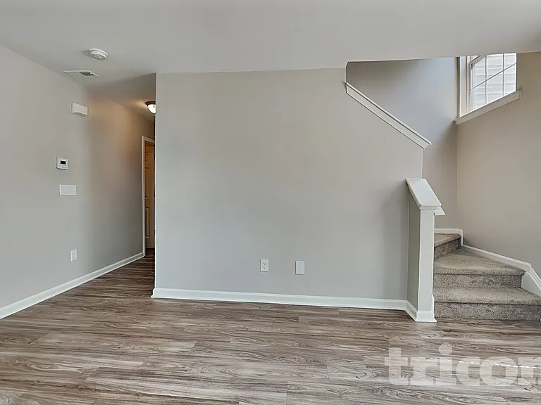 2120 Clear Brooke Dr — Photo 3