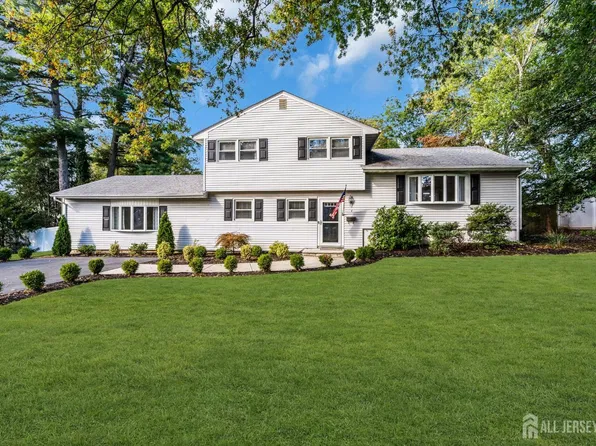 4 White Oak Rd, East Brunswick, NJ 08816