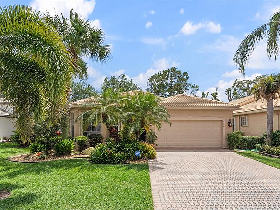 2nd image of 6626 Camarillo Terrace Lane