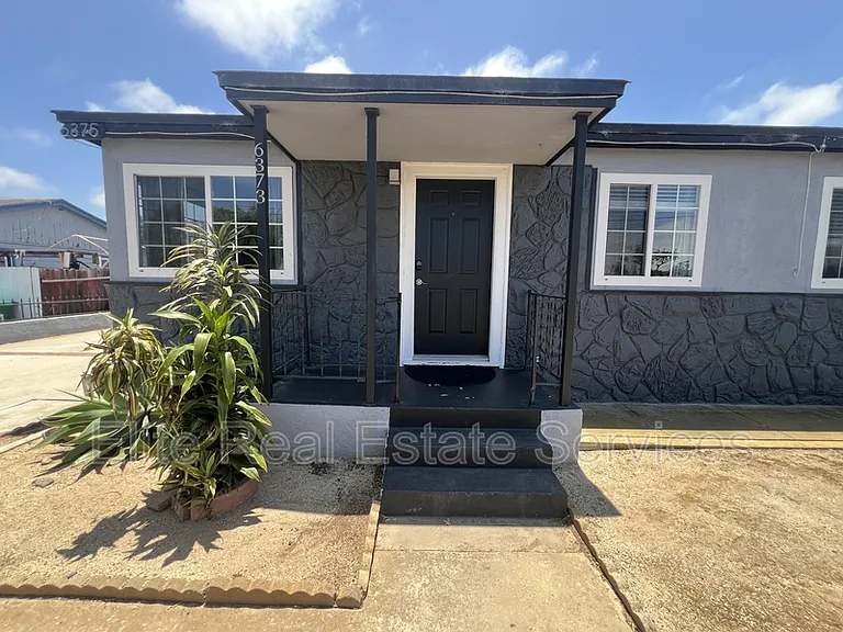 6373 Osler St — Photo 12