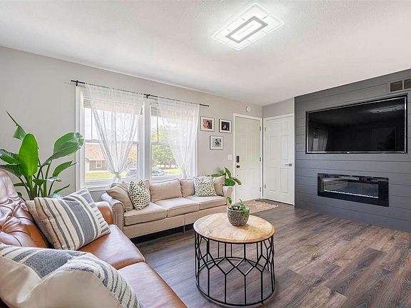 5th image of 3010 Harmony Ln