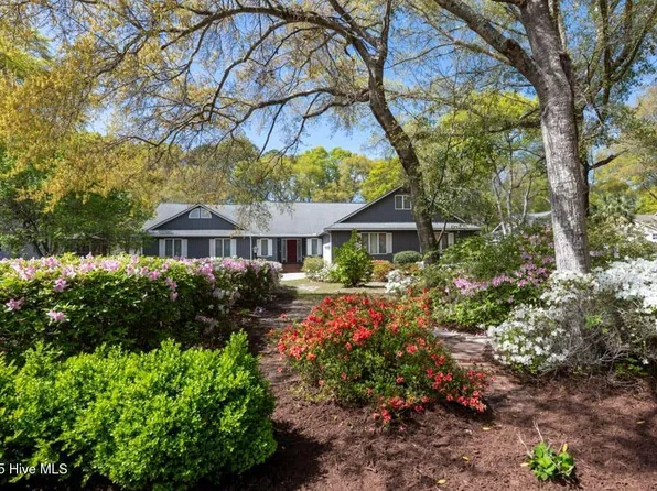 401 Sea Trail Drive W, Sunset Beach, NC 28468