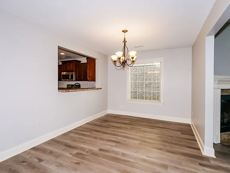 5823 Bedford Pl — Photo 7