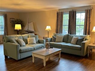 14 Clinton Ave #4, Jamestown, RI 02835