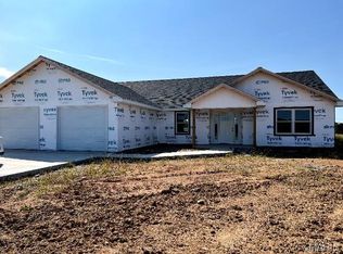 209 E Larkspur, Hannibal, MO 63401