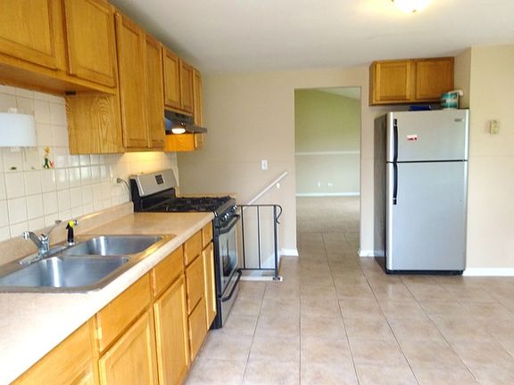 4th image of 1637 Marlboro Cir