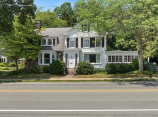 406 Main St, Amesbury, MA 01913