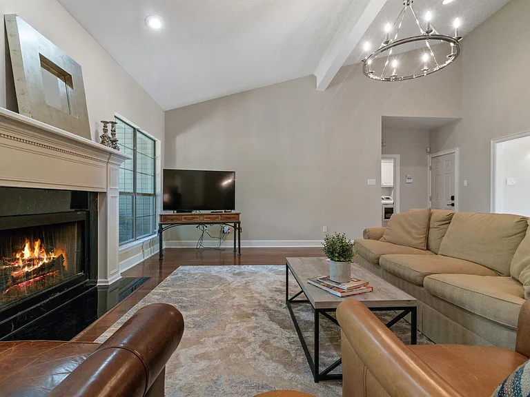 13717 Napoleon Rd — Photo 8