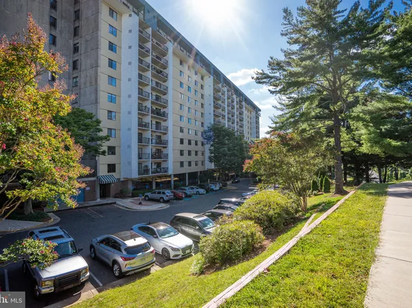 3800 Powell Ln APT 619, Falls Church, VA 22041