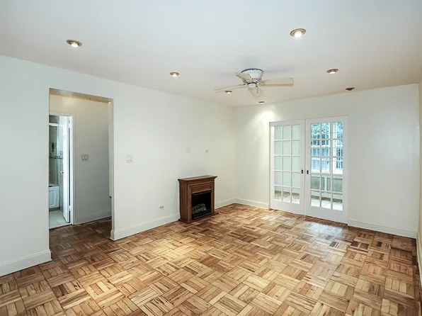 75-10 Yellowston Boulevard image 3 of 22