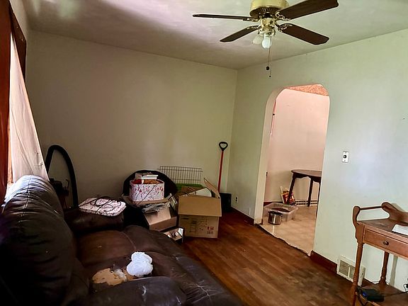 2nd image of 1231 Franklin Ave