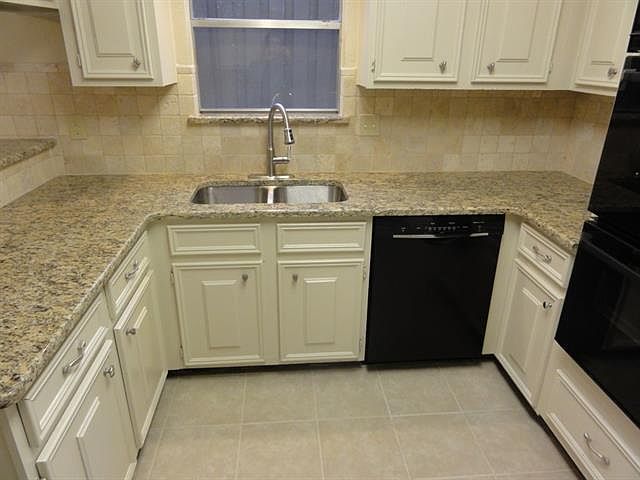 1st image of 3408 Cromwell St