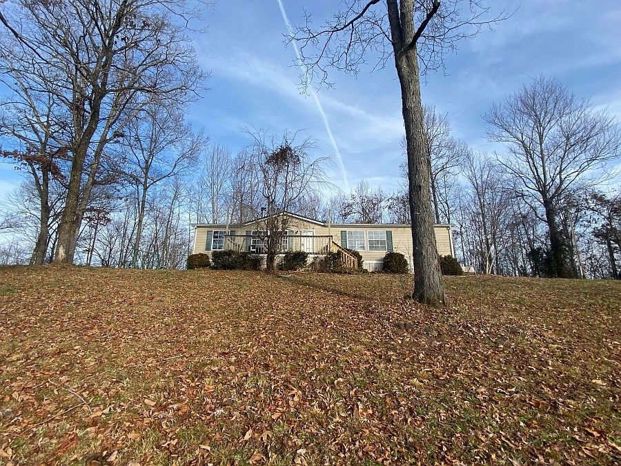 1st image of 524 Serrento Ln