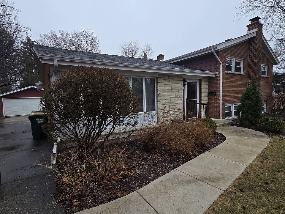 1st image of 511 N Windsor Dr
