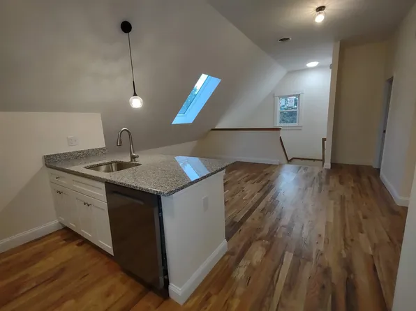 394 Union Ave Unit 4, Laconia, NH 03246