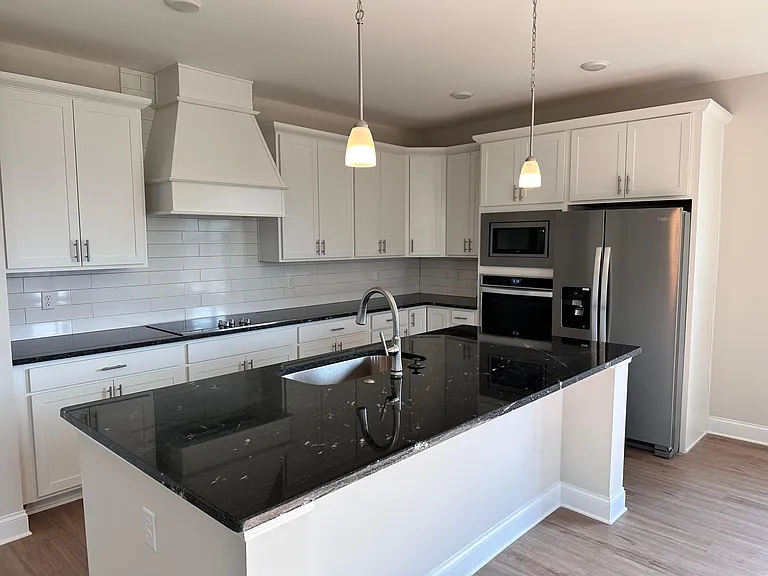 7973 Capri Ct — Photo 4