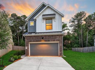104 Red Cascade Ct, Willis, TX 77318
