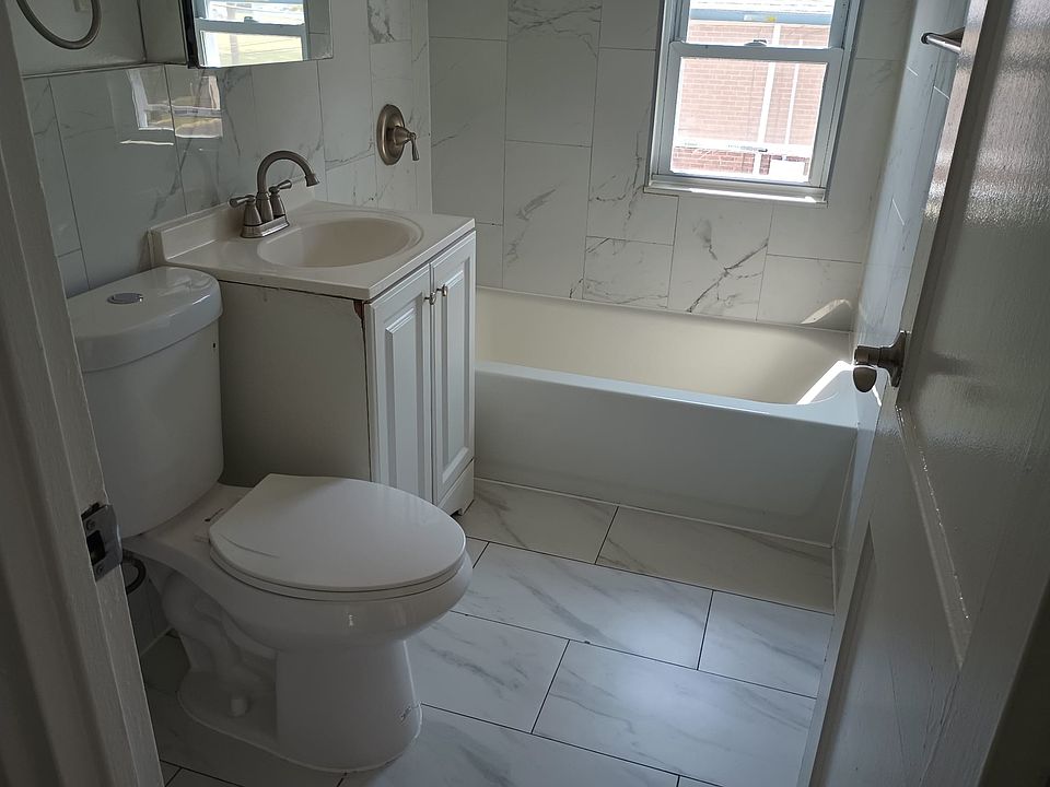 1st image of 681 Willow St