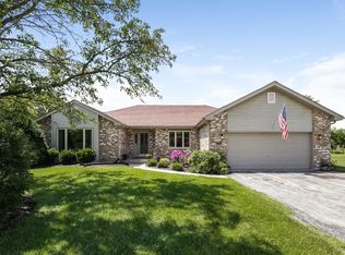 820 Saint Andrews Dr, Crete, IL 60417
