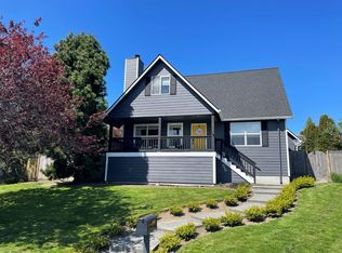 1906 13th St, Anacortes, WA