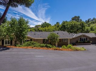 465 Moseley Rd, Hillsborough, CA 94010