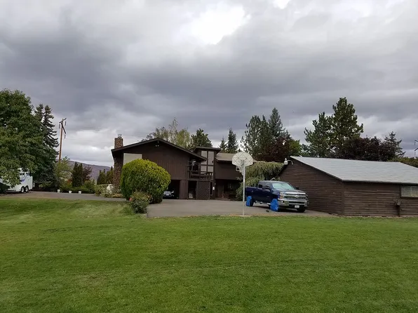 9590 Naches Heights Rd, Tieton, WA 98947