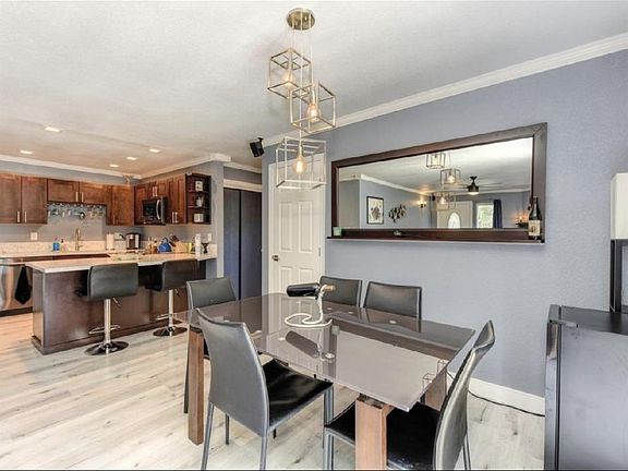 4th image of 323 Kipps Ln Unit B1