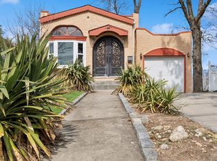 199 Victory Dr, Ronkonkoma, NY 11779