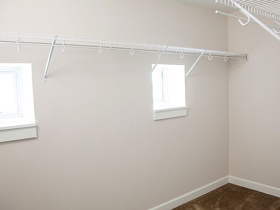 4th image of 219 W 2nd St #111