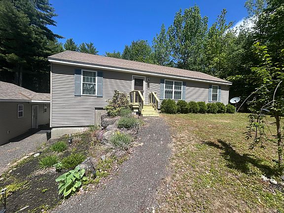 3rd image of 79 Bridgetwin Road