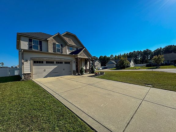 3rd image of 287 Stockbridge Dr