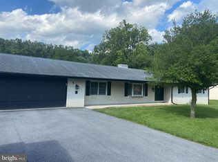 4 Wye Oak Dr, Funkstown, MD 21734