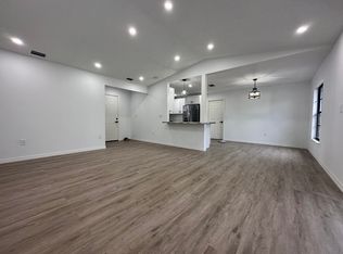 19306 Edgewater Dr, Port Charlotte, FL 33948