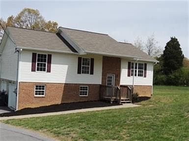 1st image of 1125 Barker Dr