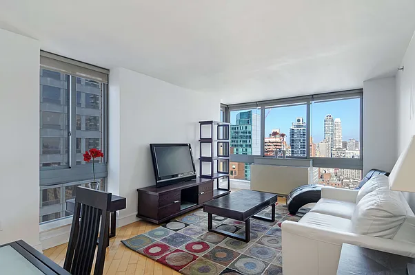 Rented by BLU Real Estate | media 5