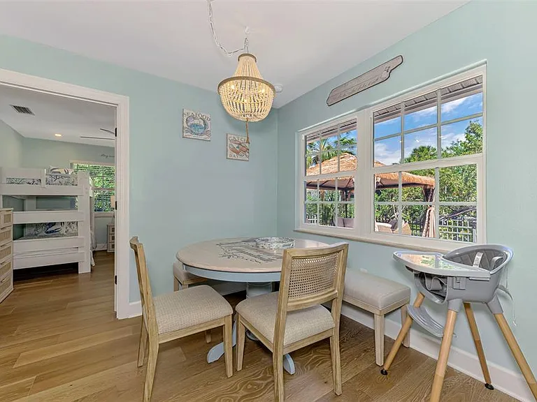 307 Avenida De Paradisio — Photo 24