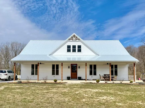 5822 County Road 29, Auburn, IN 46706