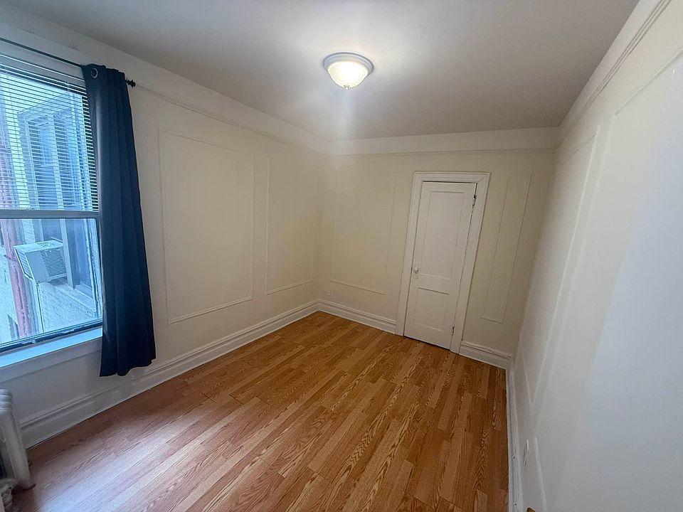 2nd image of 171 Meserole St APT 16