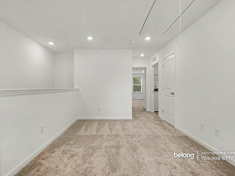 11912 Oak St — Photo 9