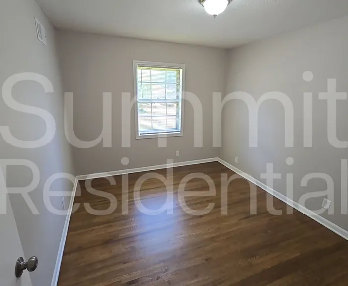 5210 Steuben Dr — Photo 15