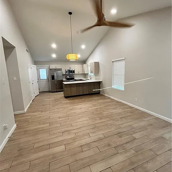 1320 E Iris Ave #3 — Photo 6