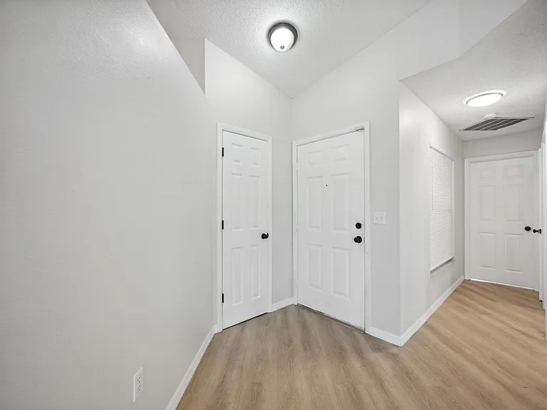 4107 11th Ave E — Photo 26
