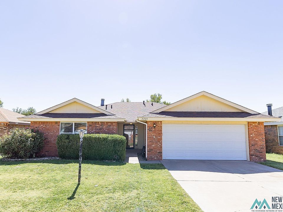 1st image of 2205 Country Dr