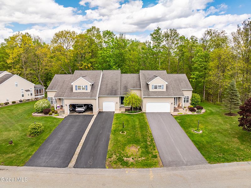 3rd image of 16B Fairway Drive