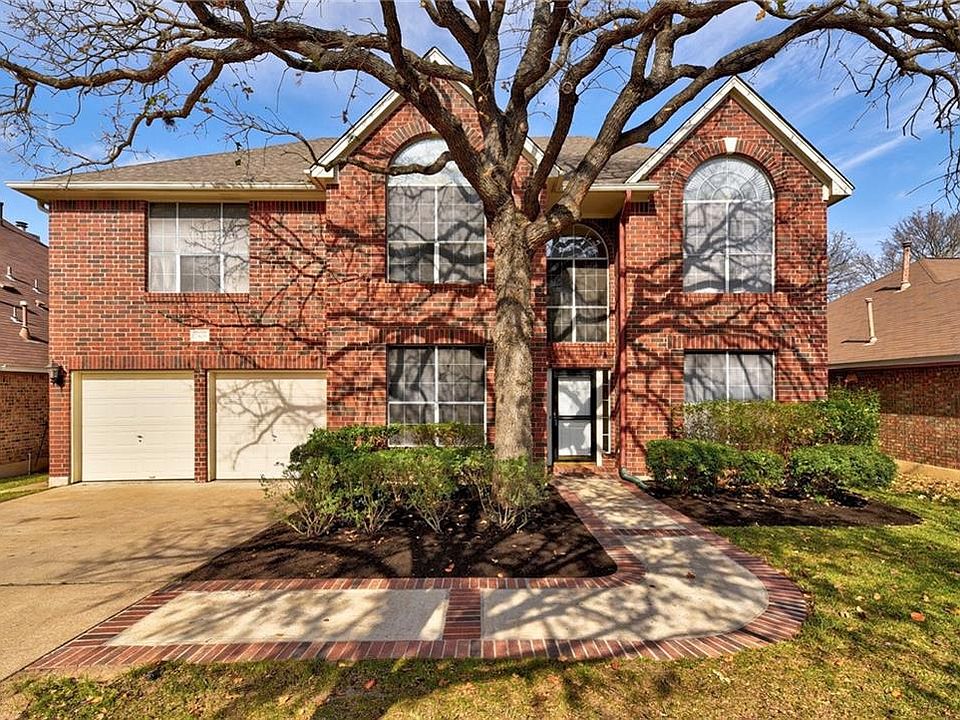 2nd image of 2406 Falcon Dr