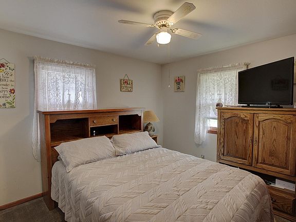 BEDROOM B