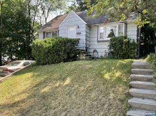 110 Jefferson Ave, Hasbrouck Heights, NJ 07604