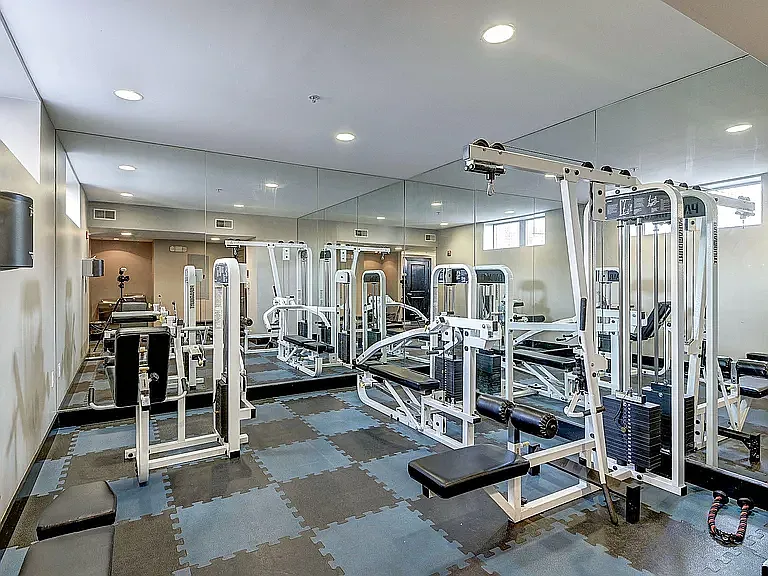1800 Wilson Blvd #450 — Photo 11